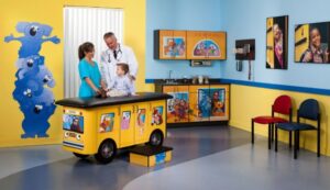 Clinton Zoo Bus Treatment Table Complete | 7020-X