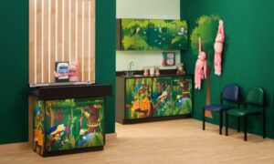 Clinton Rainforest Follies Scale Table Complete | 7832-X